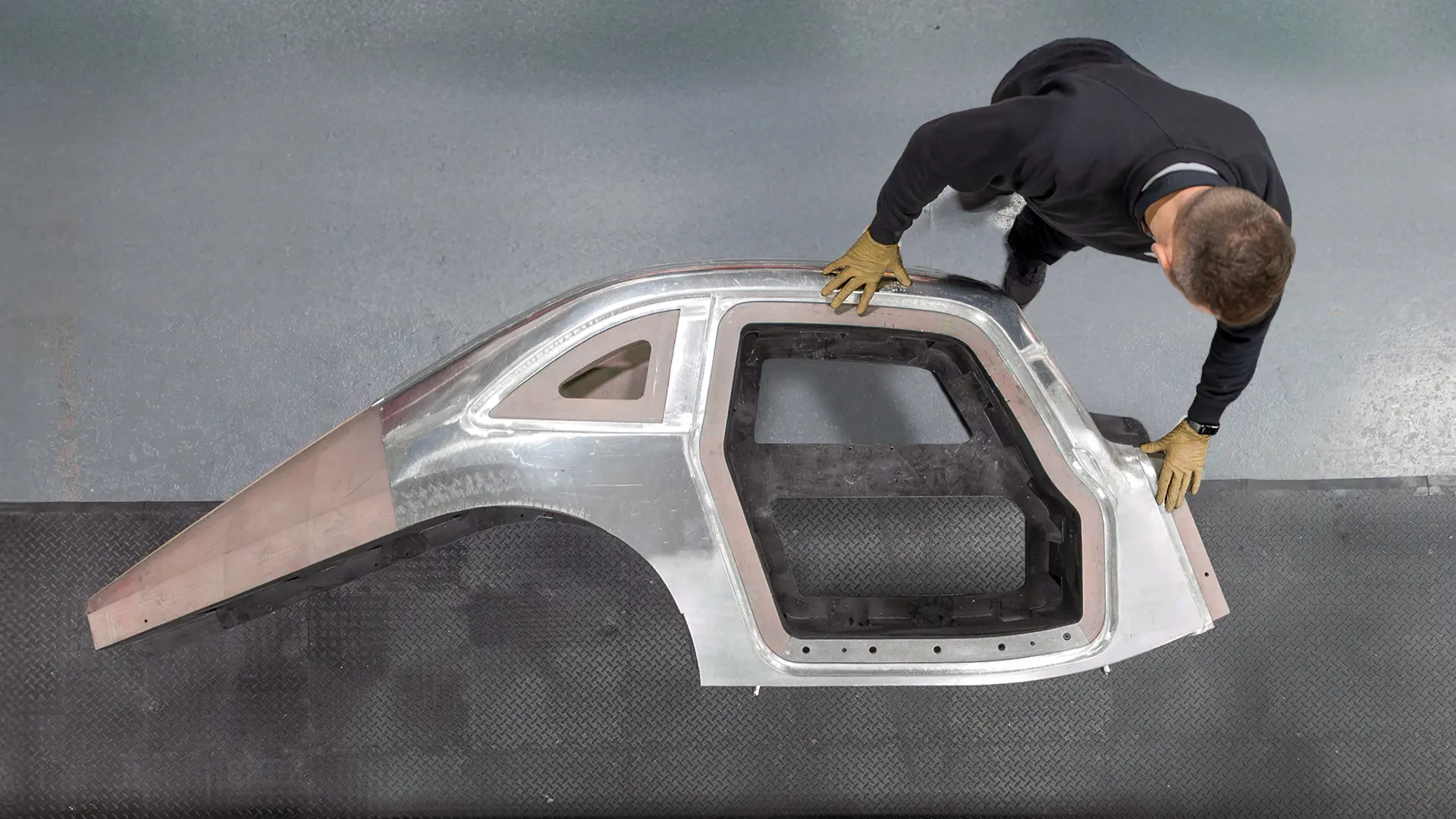 Proceso de fabricación del Morgan Midsummer Coupé 