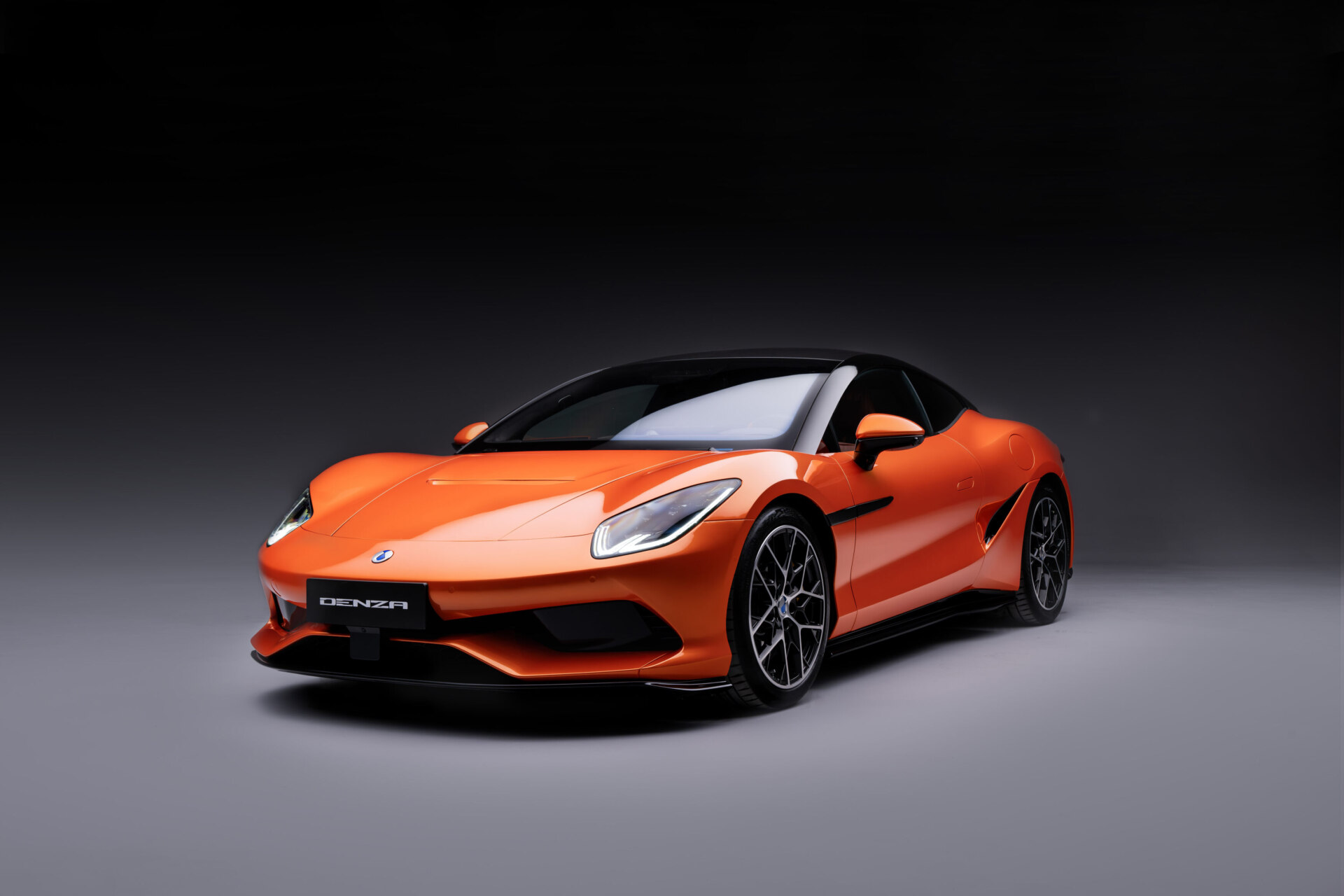 Denza Z, el superdeportivo eléctrico debuta en Goodwood.