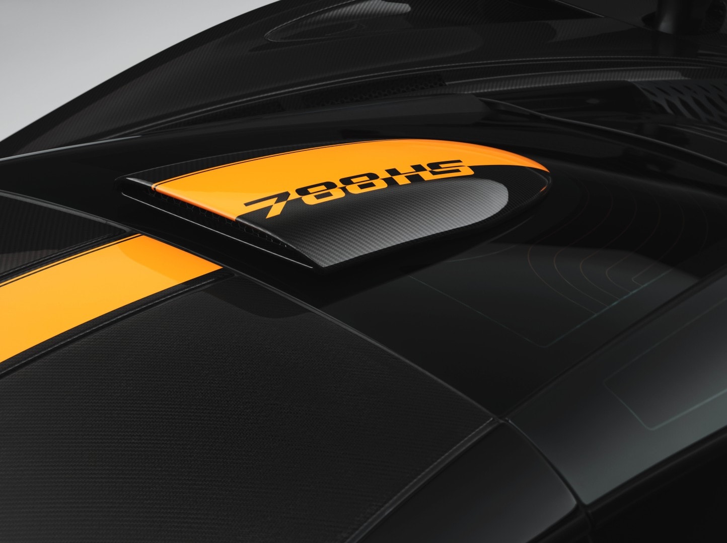 Detalle del alerón del McLaren 788HS en fibra de carbono