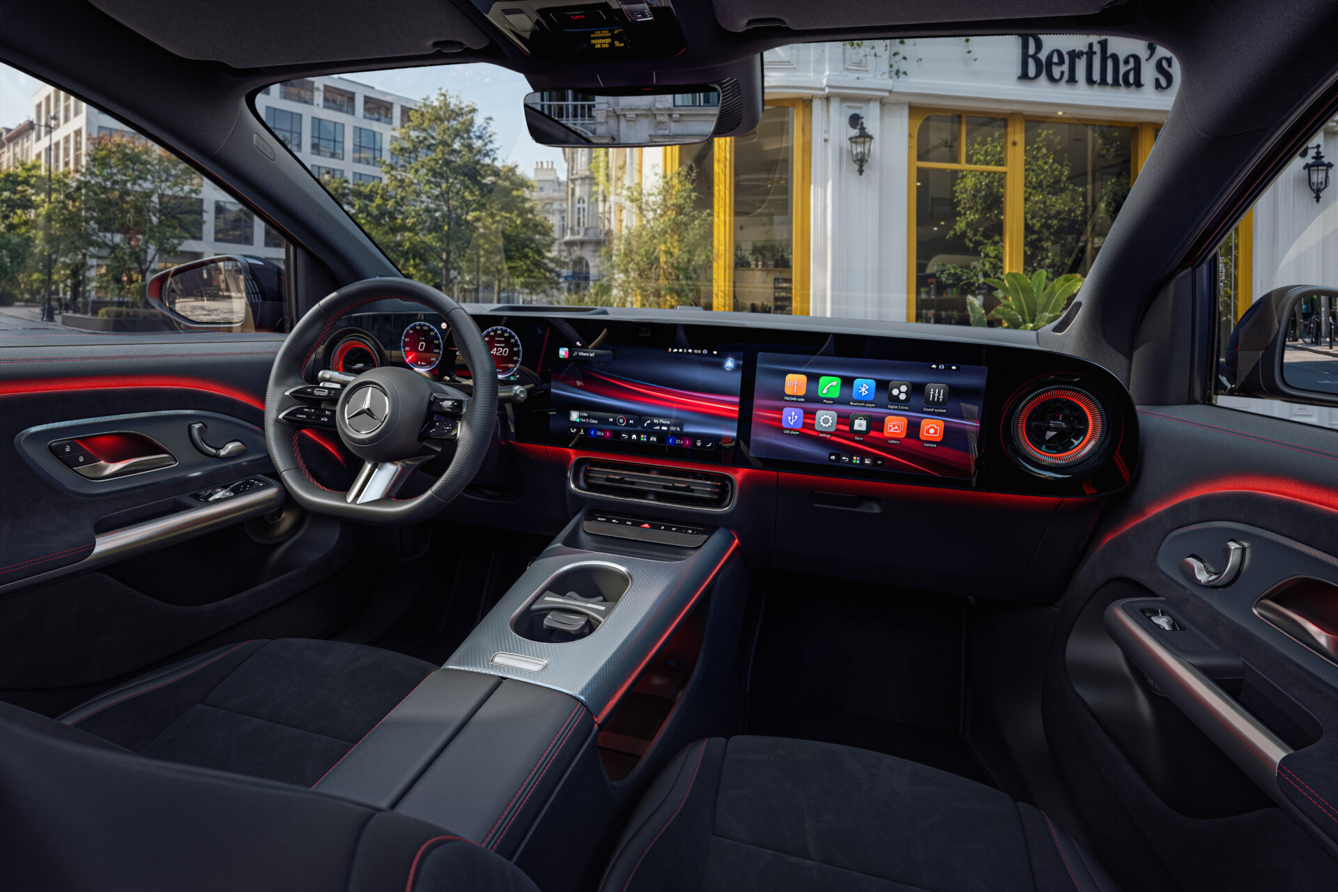 Interior del nuevo Mercedes-Benz GLA con diseño moderno y tecnología avanzada