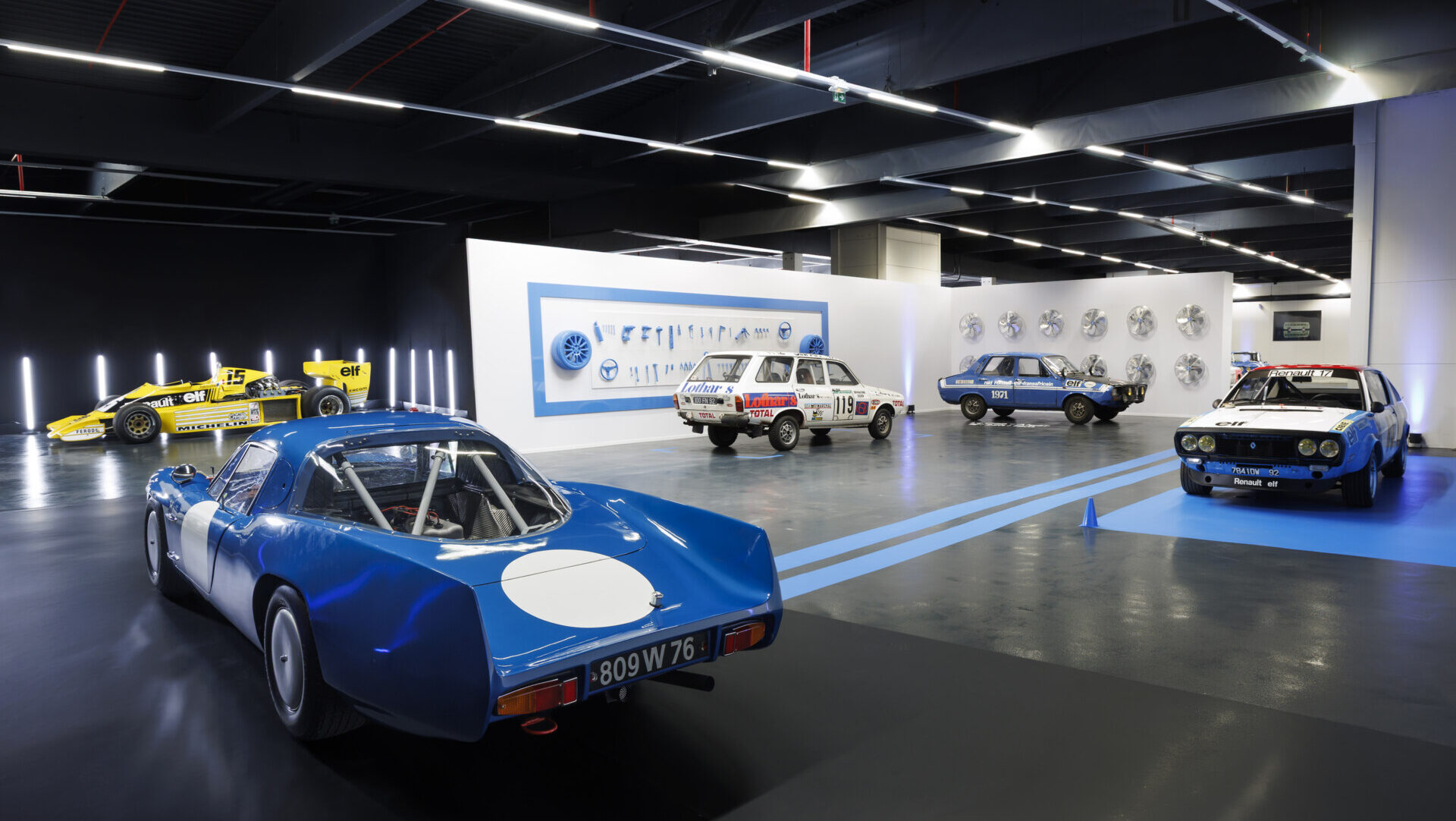 Renault 8 Gordini Concept en un museo de automóviles