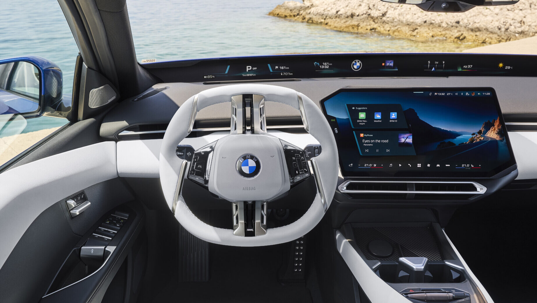 Interior del nuevo BMW Serie 3 con diseño moderno y tecnología avanzada