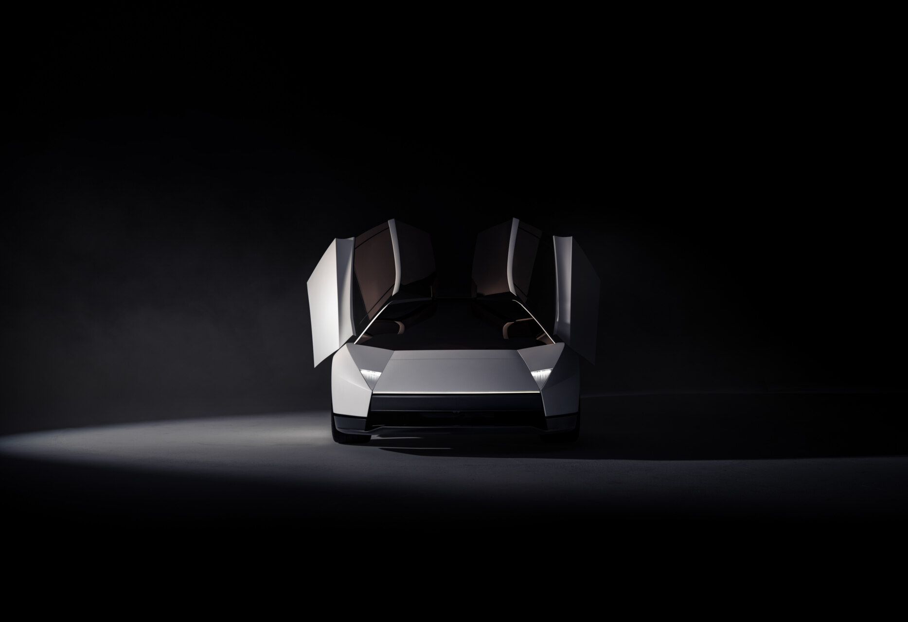 Vista frontal del Tesla Roadster
